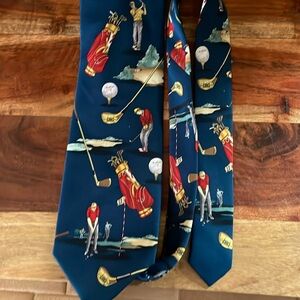 Utopia Men’s golf tie. Golf print. Navy tie. Rayon. Like new. 58”.